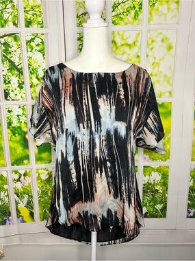 BCBGeneration Brushstroke Short Sleeve Top in Black, Light Blue and Blush